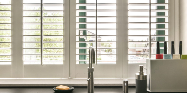 Puertas y Ventanas de Aluminio / PVC a medida en Santa Coloma de Gramenet · Contraventanas de Aluminio y Persianas