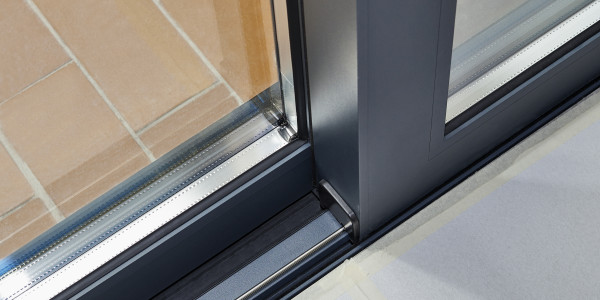 Puertas y Ventanas de Aluminio / PVC a medida en Santa Coloma de Gramenet · Puertas Correderas Aluminio