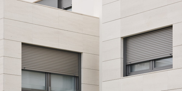 Puertas y Ventanas Seguridad de Aluminio / PVC en Santa Coloma de Gramenet · Aislamientos Acústicos