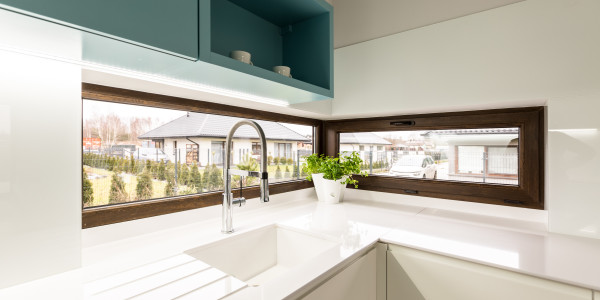 Puertas y Ventanas Insonorizadas de Aluminio / PVC en Santa Coloma de Gramenet · Aislamiento del Frío y del Calor