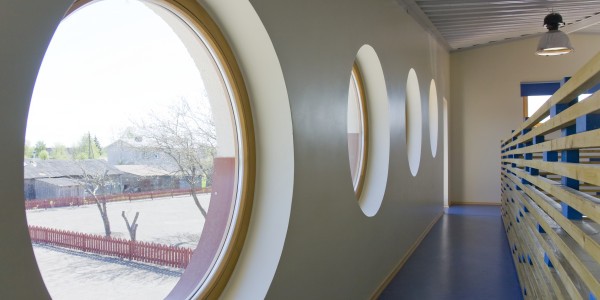 Puertas y Ventanas Insonorizadas de Aluminio / PVC en Santa Coloma de Gramenet · Ojo de Buey, Curvada y Antiruido